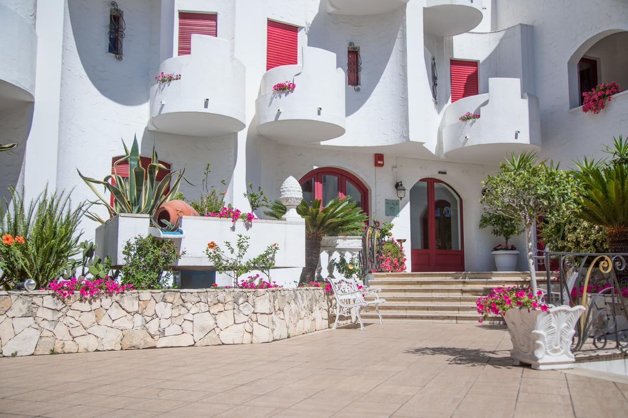 Assinos Palace Hotel Giardini Naxos Eksteriør bilde