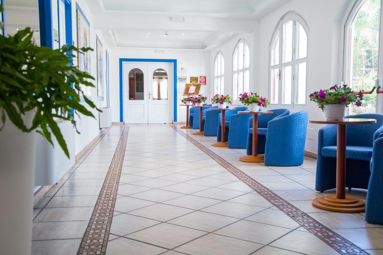 Assinos Palace Hotel Giardini Naxos Eksteriør bilde