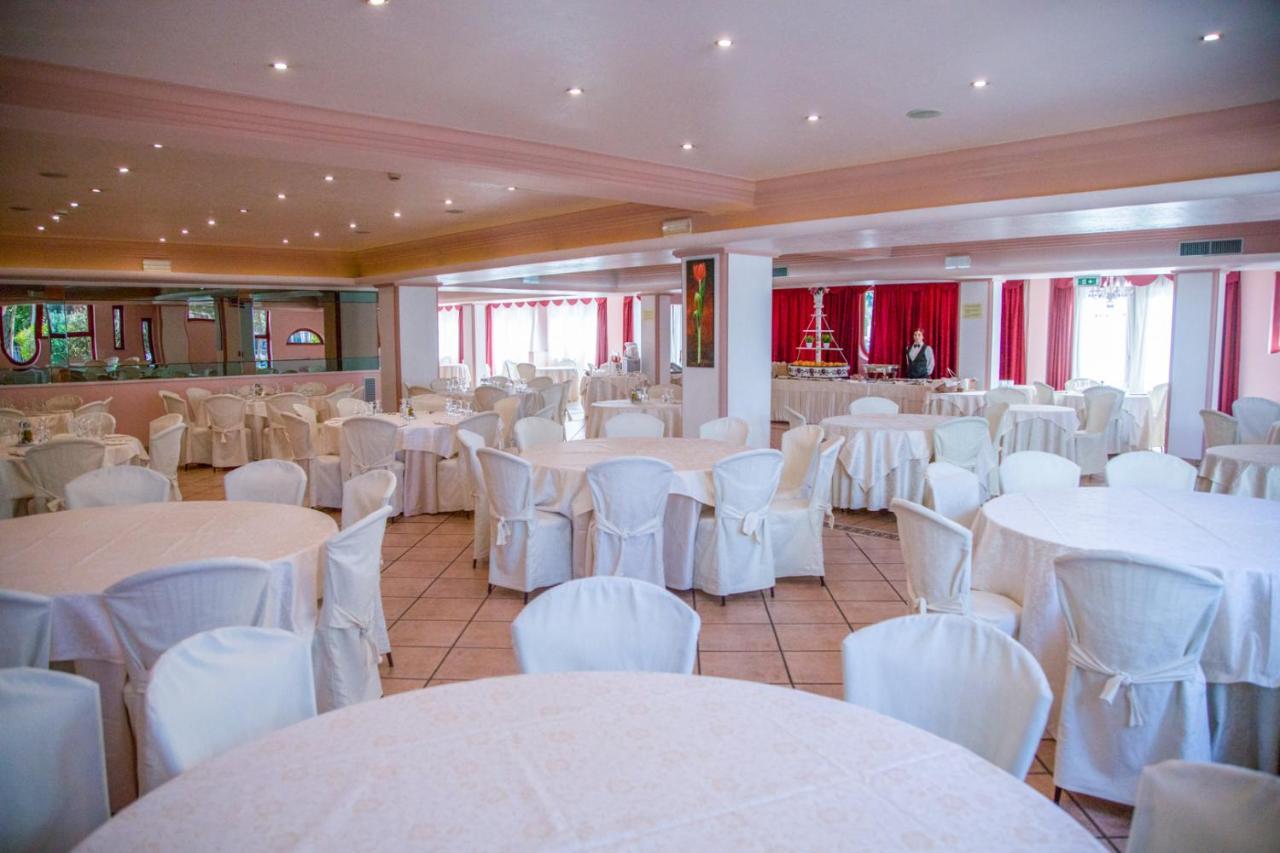 Assinos Palace Hotel Giardini Naxos Eksteriør bilde