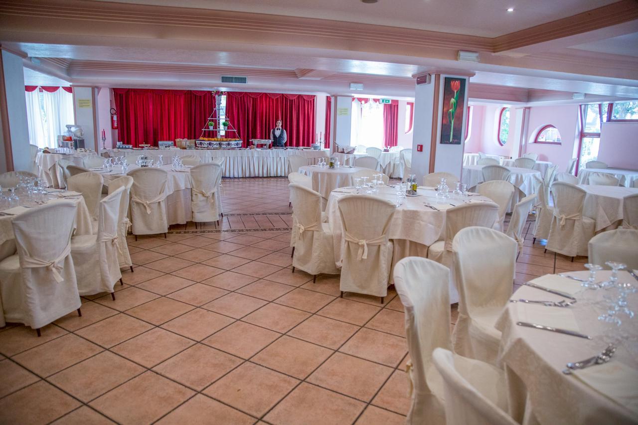 Assinos Palace Hotel Giardini Naxos Eksteriør bilde