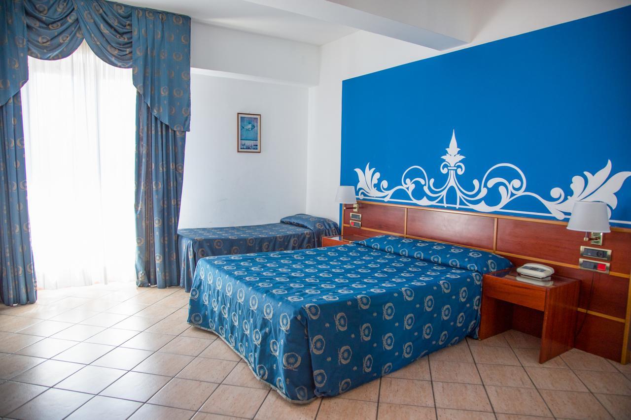 Assinos Palace Hotel Giardini Naxos Eksteriør bilde