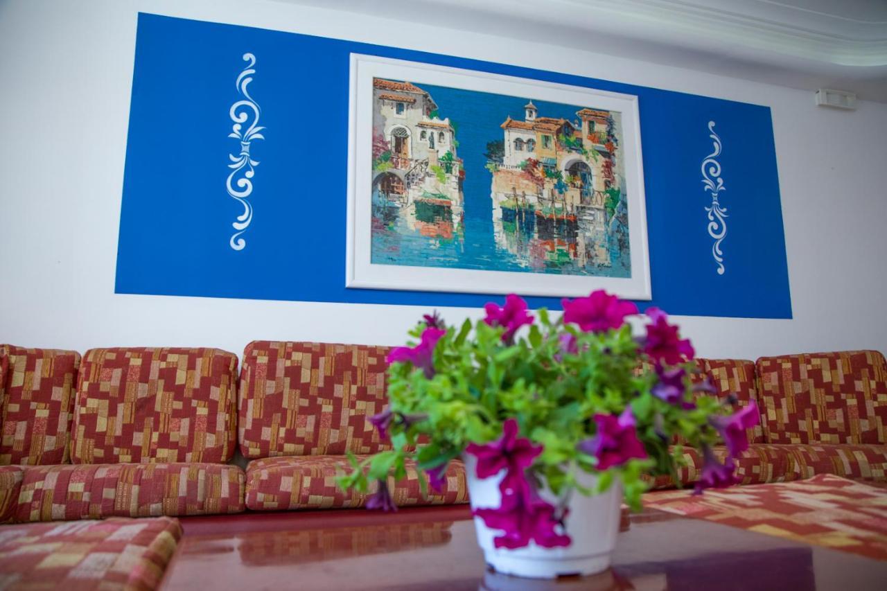 Assinos Palace Hotel Giardini Naxos Eksteriør bilde
