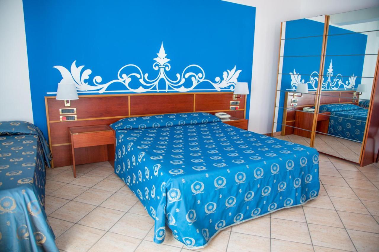 Assinos Palace Hotel Giardini Naxos Eksteriør bilde